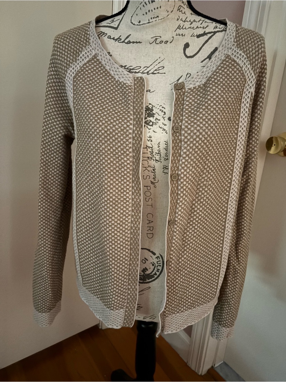 Womens Beige Knit Button-Front Sweater Cardigan